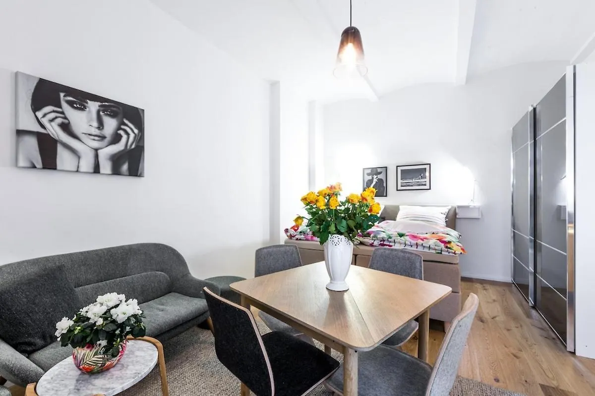 P42 Room22 Apartment Kollwitzkiez ベルリン 0*,  ドイツ