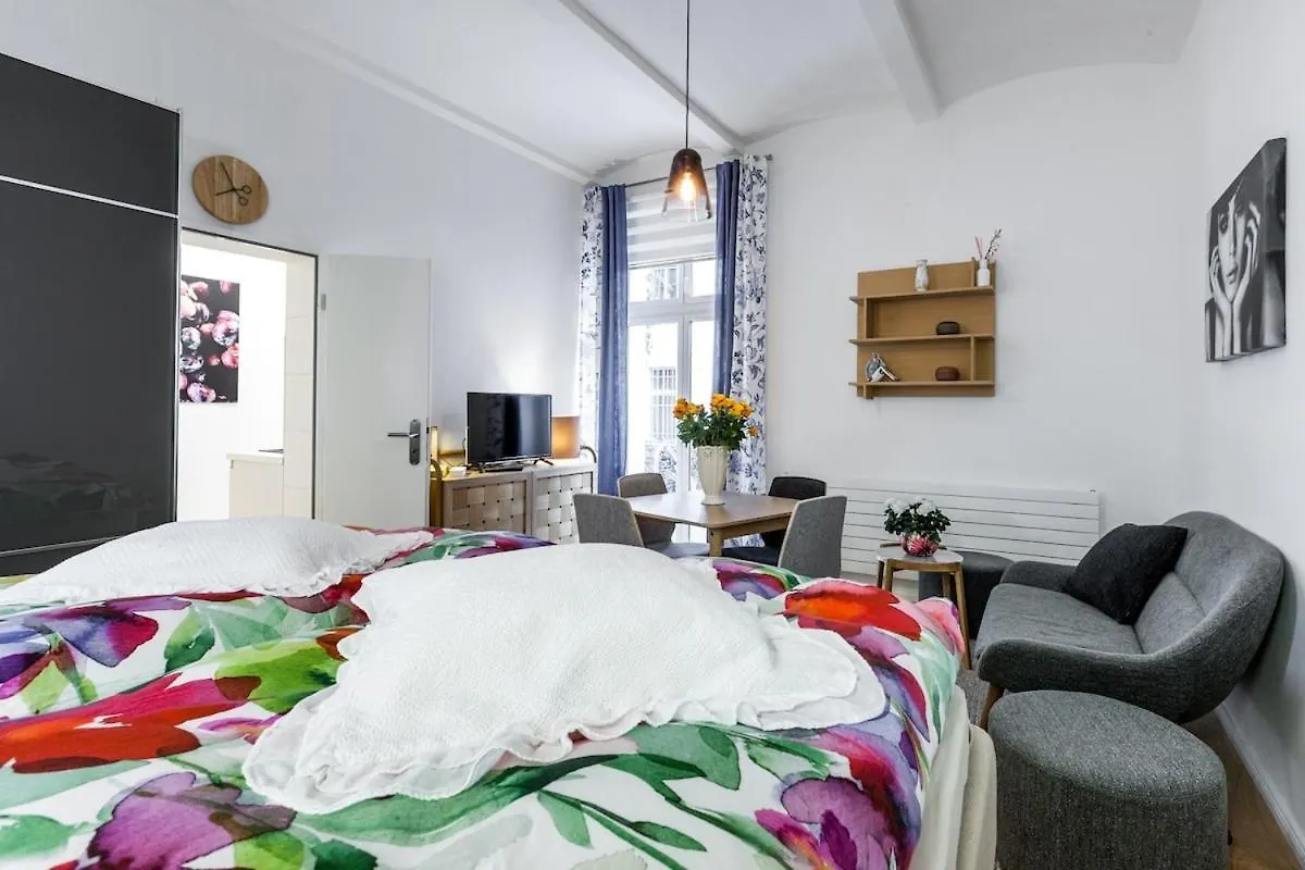 P42 Room22 Apartment Kollwitzkiez ベルリン 0*,  ドイツ