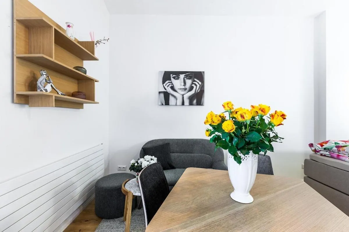 P42 Room22 Apartment Kollwitzkiez ベルリン 0*,  ドイツ